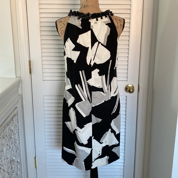 Chetta B sunhee Dress. Size 10. Black and White Print - Picture 4 of 11